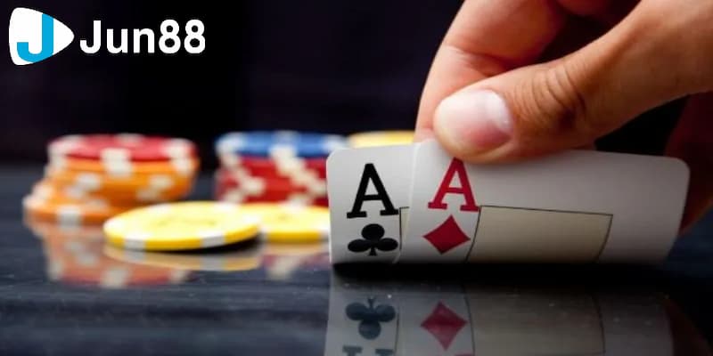Kinh nghiệm chơi xì dách - Áp dụng tăng cơ hội chiến thắng 2 Điểm danh một vài kinh nghiệm chơi xì dách uy tín